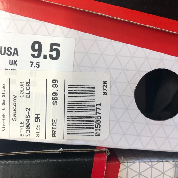 NIB Saucony Stretch and Go Glide black slip on shoes multiple sizes - Picture 11 of 12